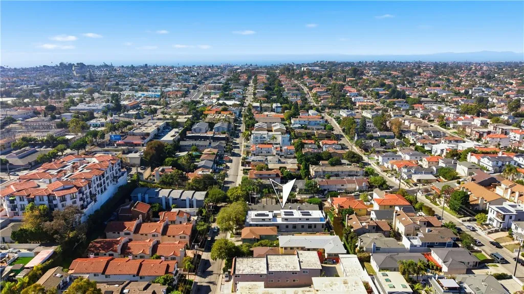 2005 Mathews C, Redondo Beach, California 90278 home-pic-51